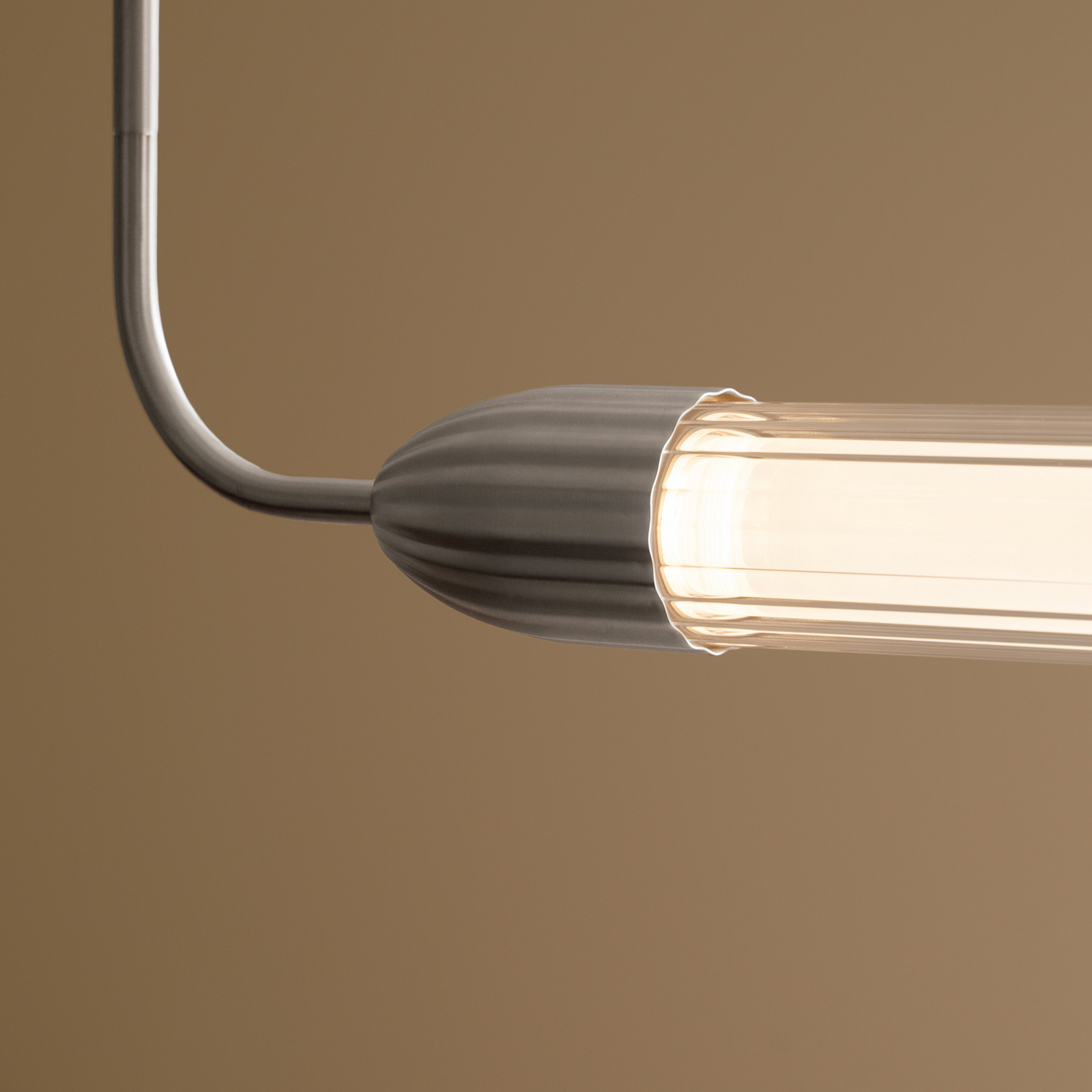 UMAGE pakabinamas šviestuvas LEMON SQUEEZE LINEAR, plienas, 138 cm, GU10 UMAGE pakabinamas šviestuvas LEMON SQUEEZE LINEAR, plienas, 138 cm, GU10