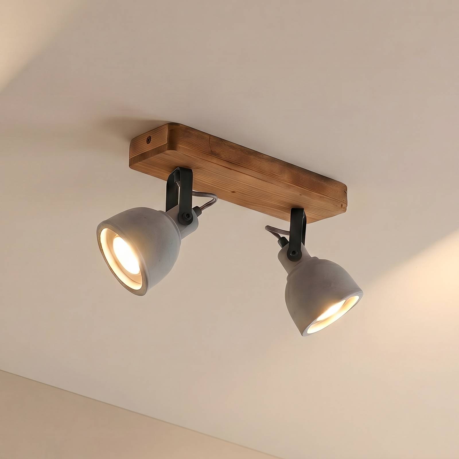 Lindby Spot Mitis, 30 cm, à 2 lampes, gris, bois, béton, GU10