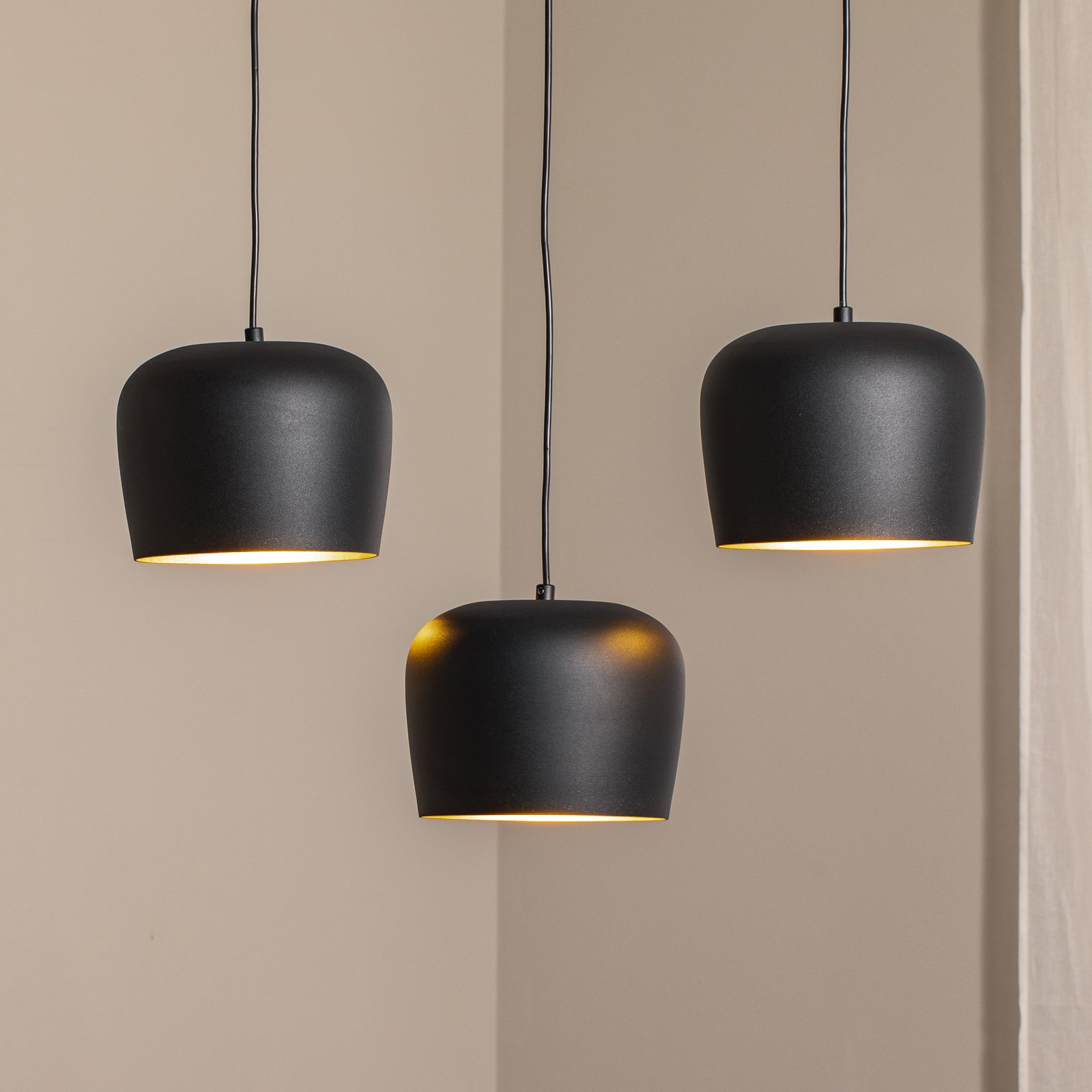 Lampada a sospensione Berceste N-1410 nero metallo a 3 luci lineare