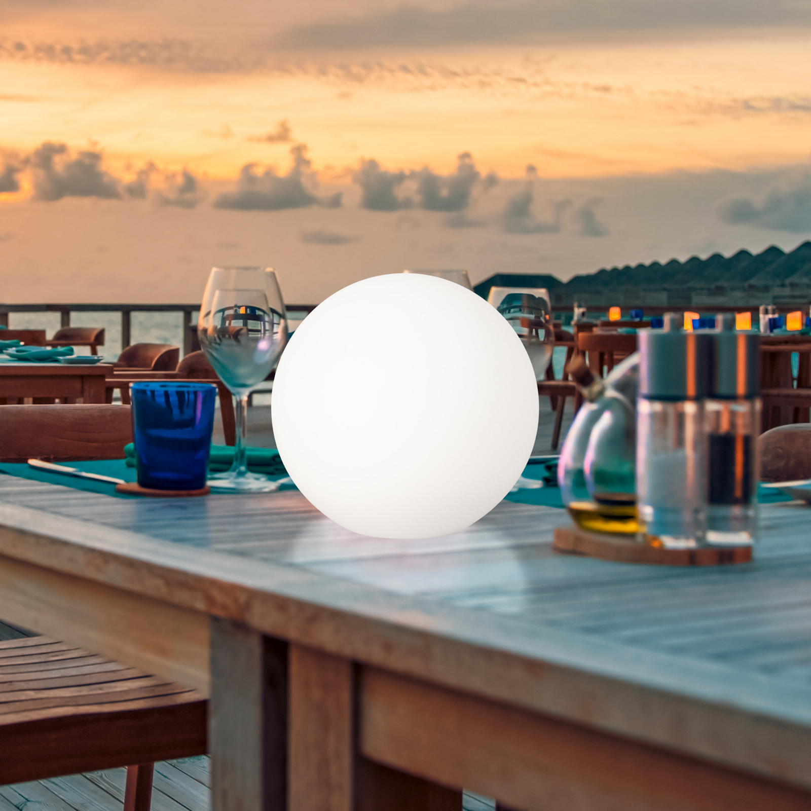LED-päikesepaneeliga välisvalgustid Dabus, Ø 30 cm, kuuli kujuline, valge,