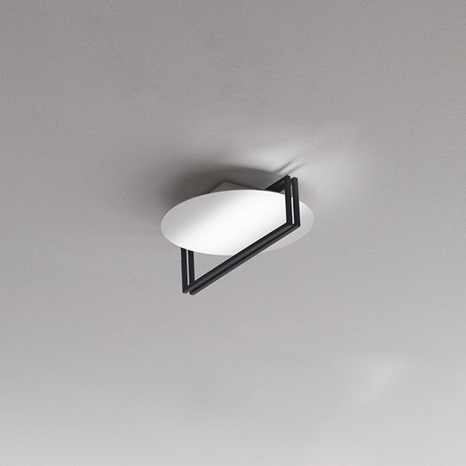ICONE Essenza plafonieră 927 Ø47cm alb/negru ICONE Essenza 927 Ø47cm