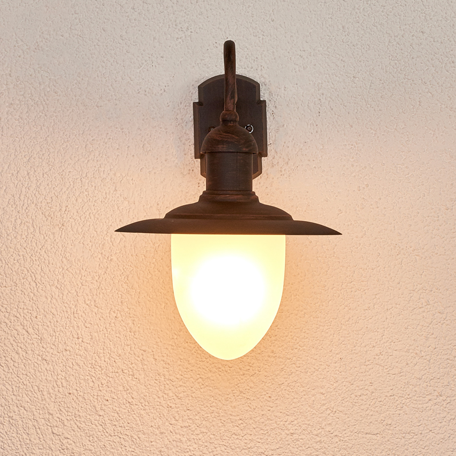 Външна стенна лампа Aruba, Ø 25 cm, ръждивокафява