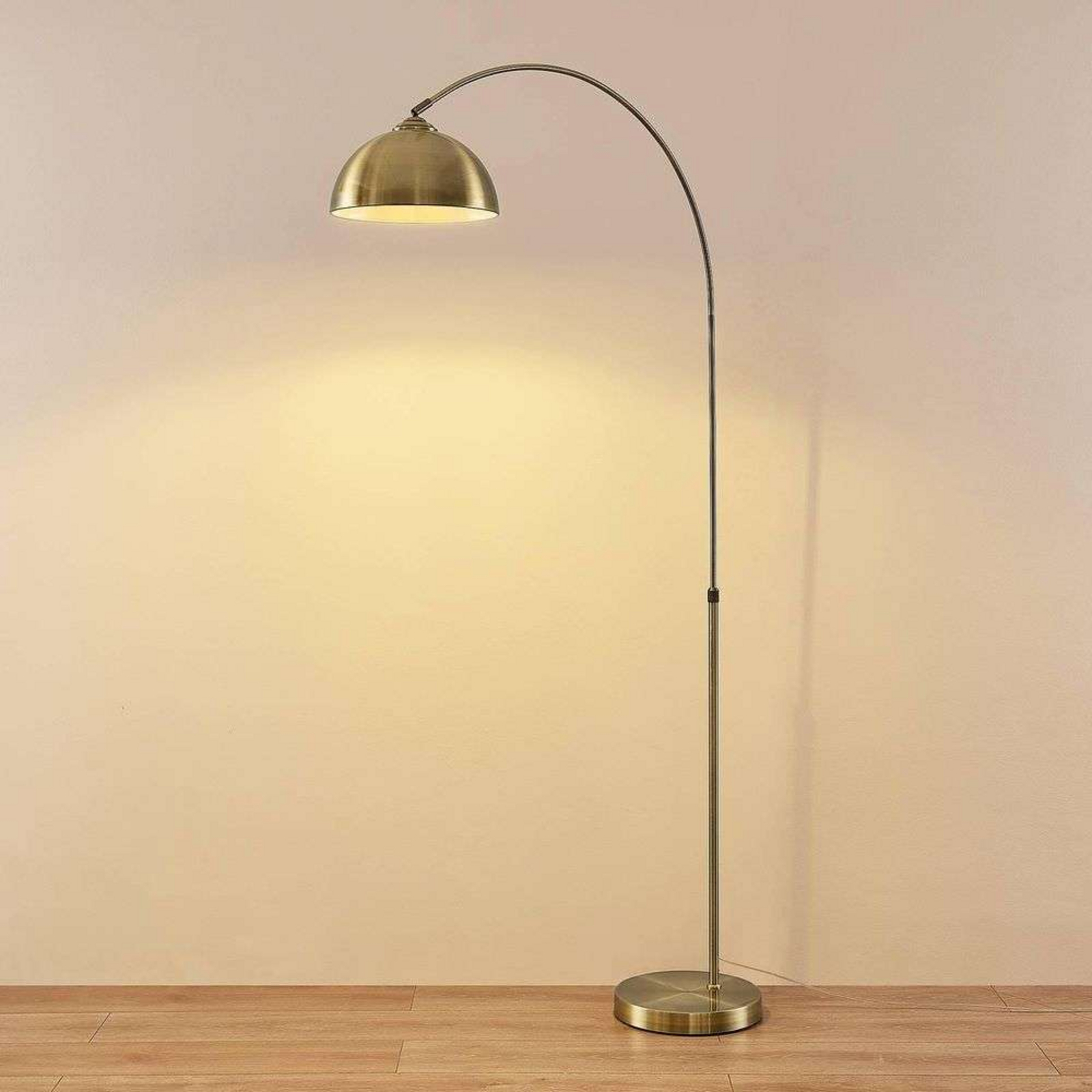 Lennart Lampadar Antique Brass - Lindby