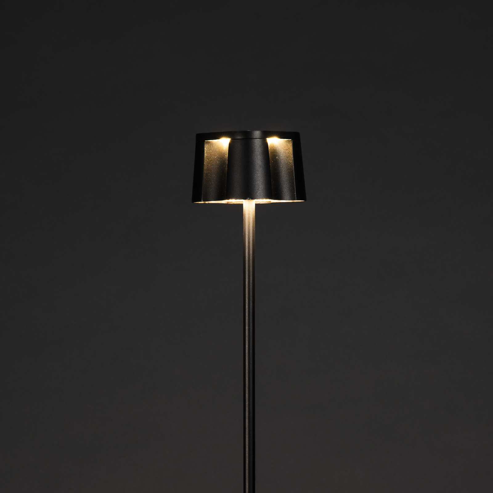 Nice rechargeable LED floor lamp, black, aluminium, IP54, dimmable, CCT