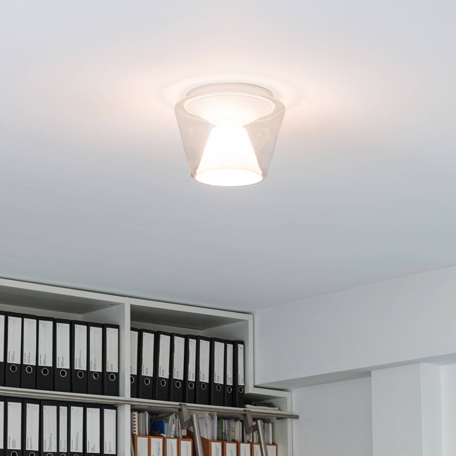 Lampa designerska LED z dmuchanego szkła Annex