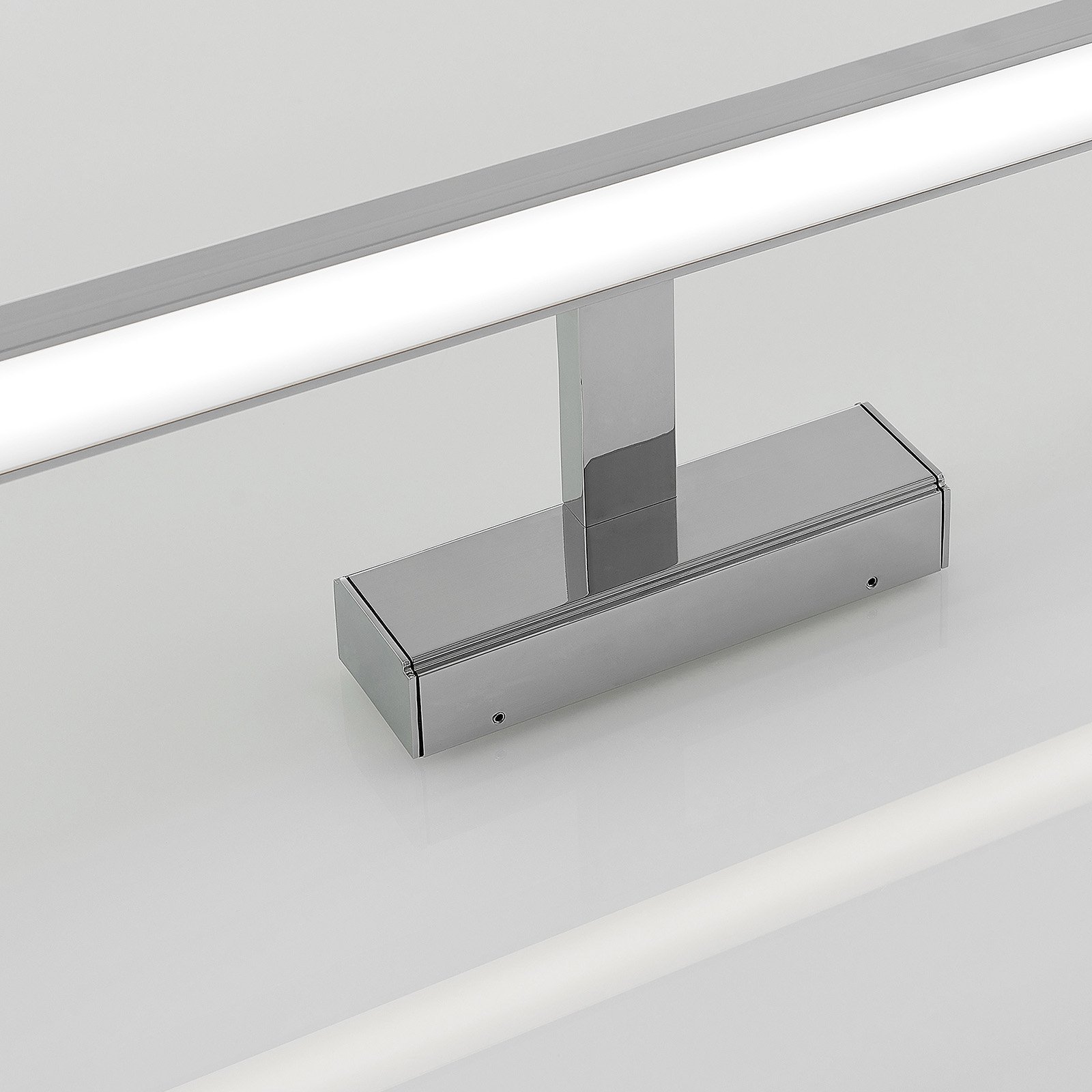 Jukka LED Wandlamp L60 Chrome - Lindby