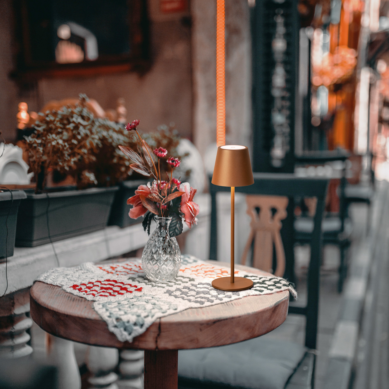 LED-Akku-Tischleuchte Viletto, rostfarben, Höhe 36 cm, IP54