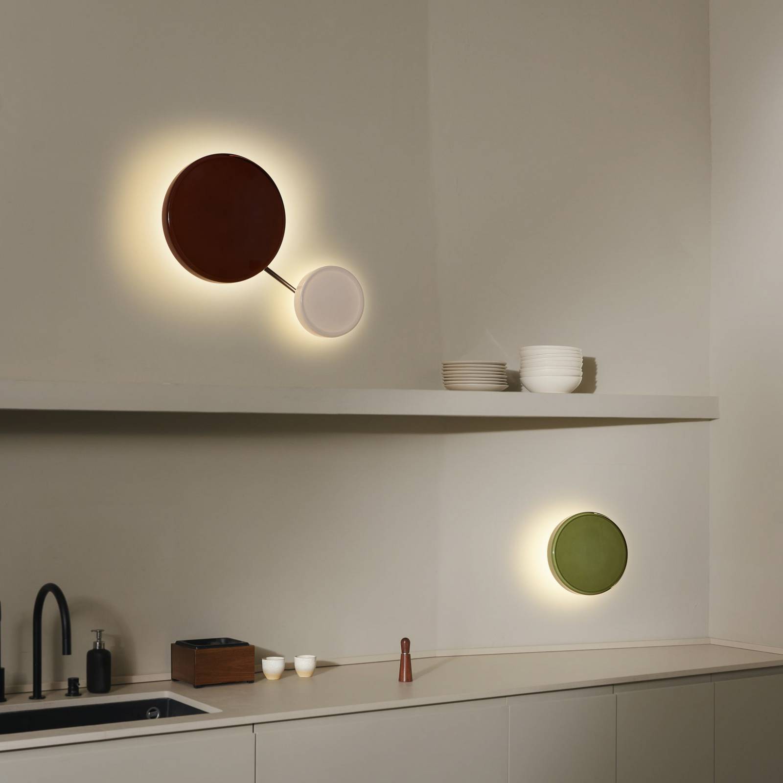 MARSET LED-Wandlampe Caramel, opal, Ø 22 cm, TRIAC, Glas günstig online kaufen