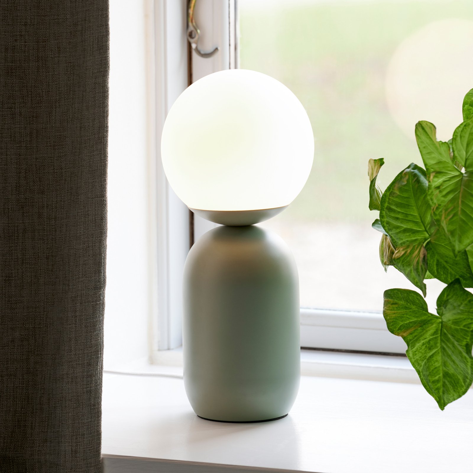 Table lamp Notti, metal and opal white glass