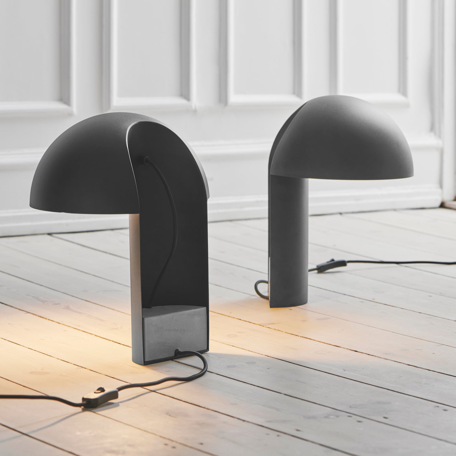 Leery Tischlampe, schwarz, Höhe 40 cm, Stahl, E27 - Gejst