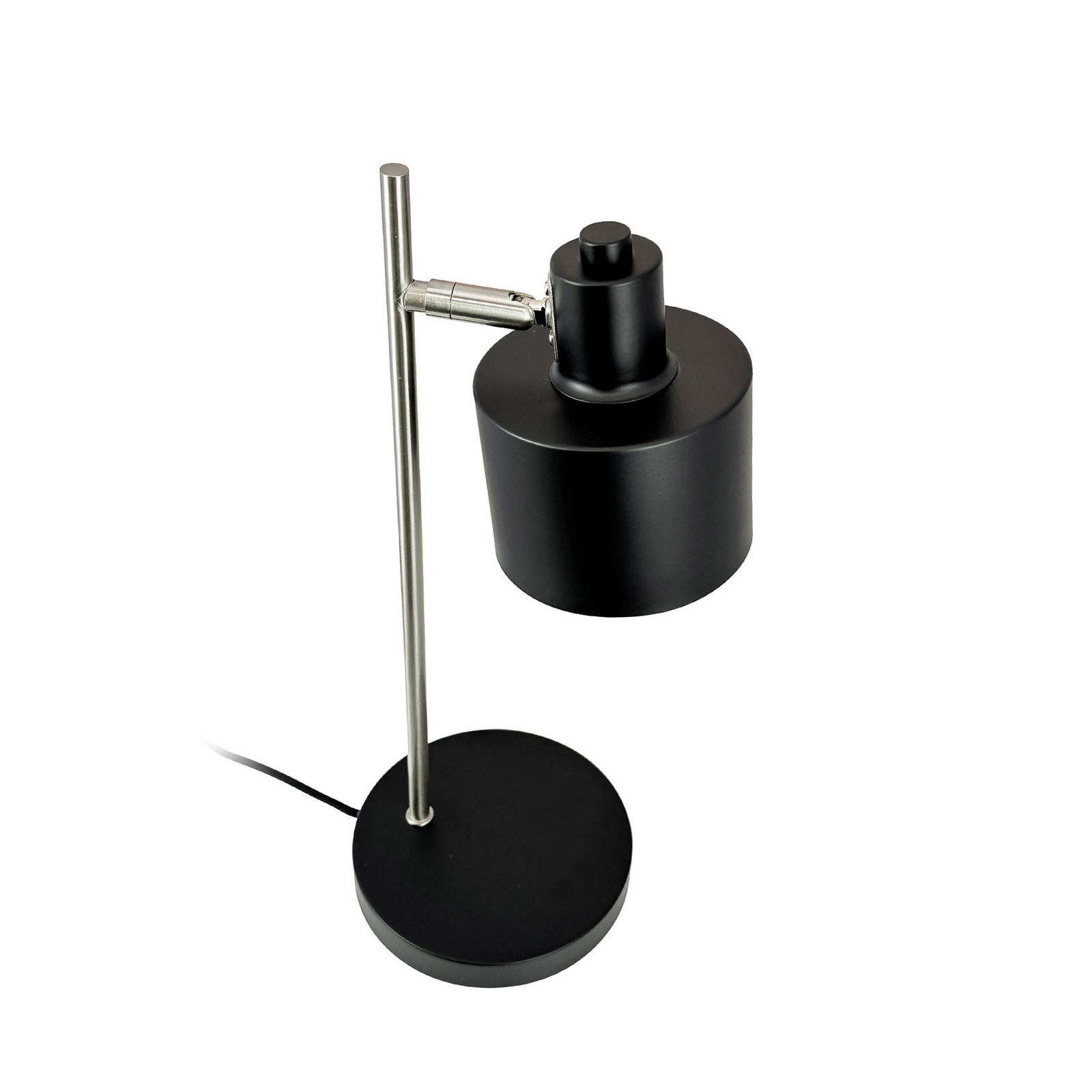 Dyberg Larsen bordlampe Ocean, svart/stål, høyde 43 cm Dyberg Larsen bordlampe Ocean, svart/stål, høyde 43 cm