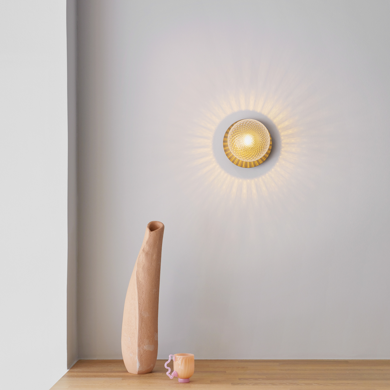 Liila 1 Applique Murale/Plafonnier IP44 Medium Or Nordique/Clair Optique - Nuura