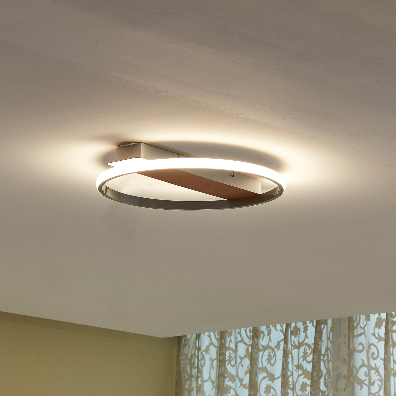 Lindby Signera LED ceiling lamp, one-bulb