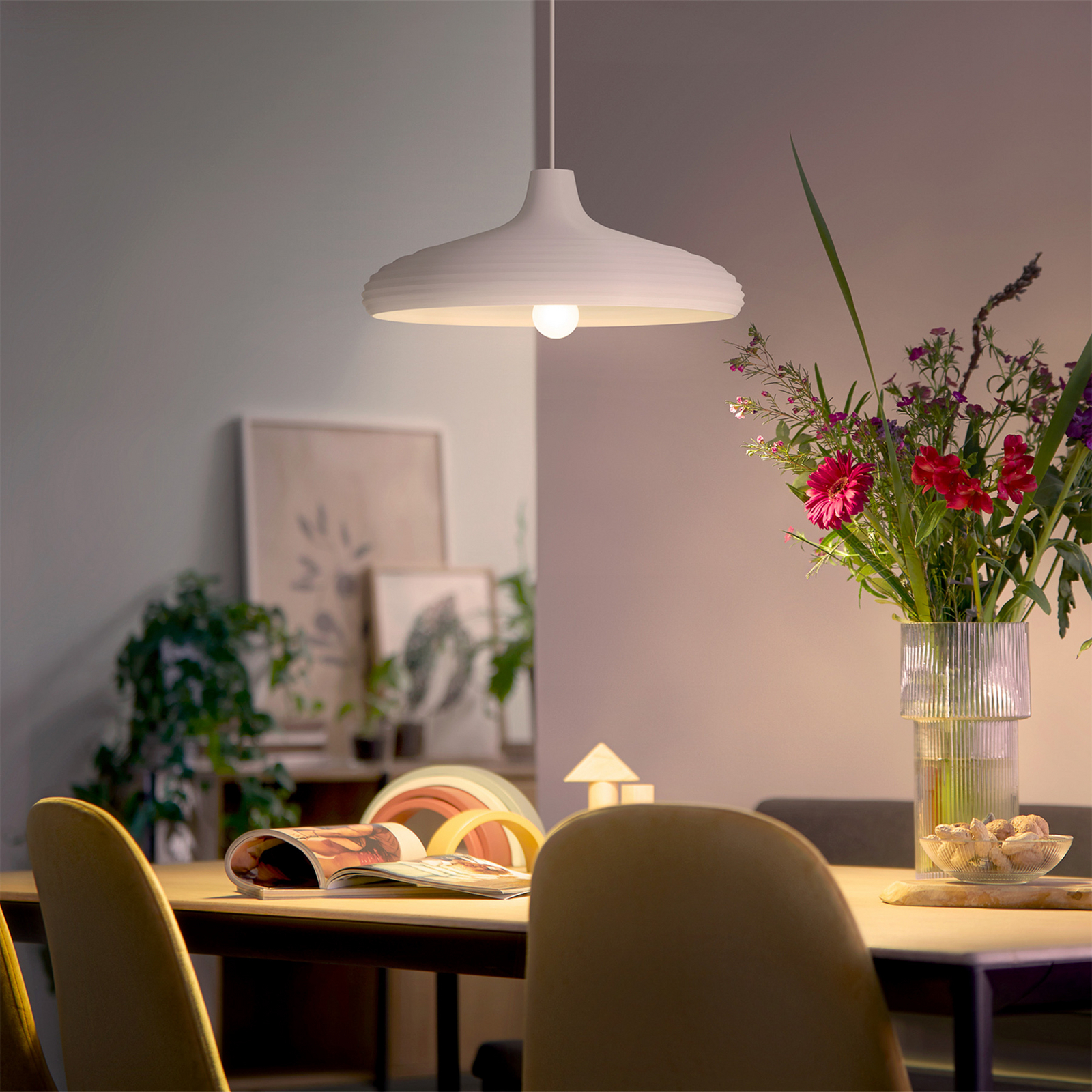 Philips E27 LED svjetiljka A60 5,2W 1095lm 2700K mat Philips E27 LED svjetiljka A60 5,2W 1095lm 2700K mat
