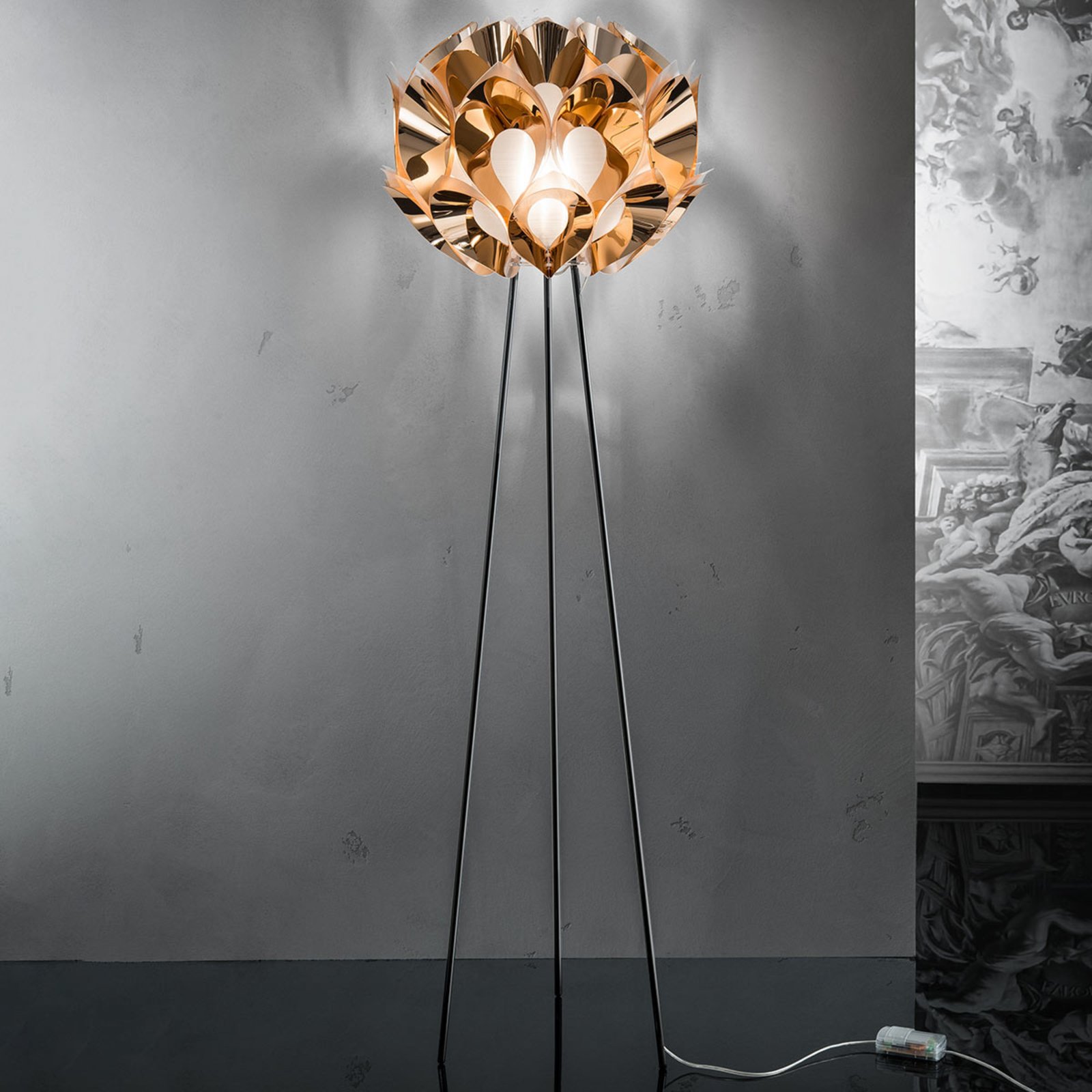 Flora Designer-Stehlampe, kupfer - Slamp