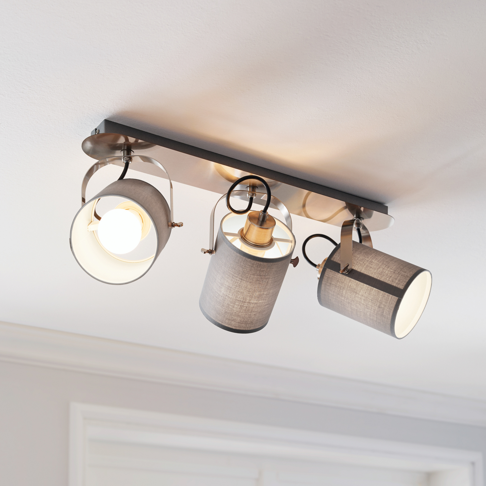 Villabate stropní bodové světlo, 3 stínidla