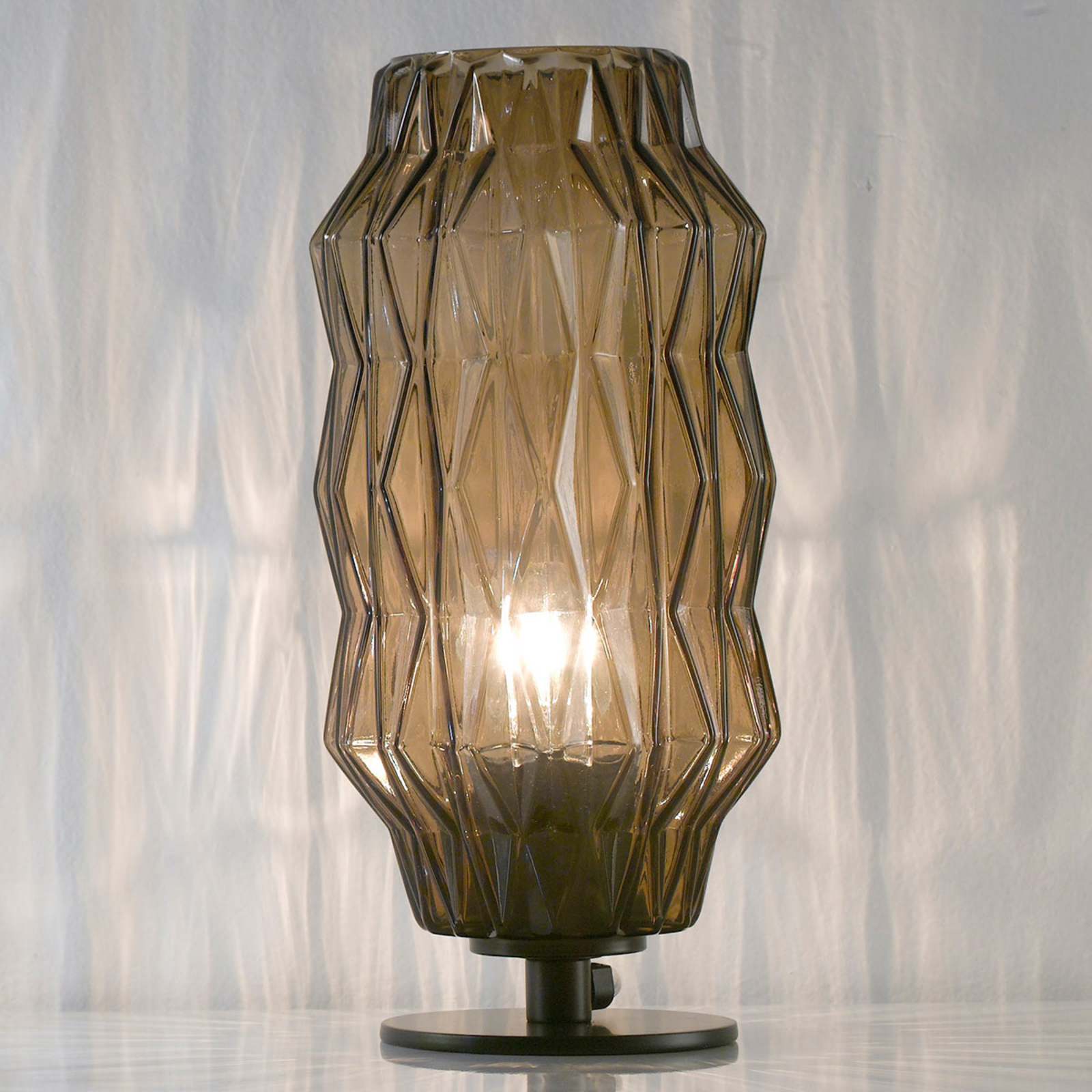 Origami table lamp