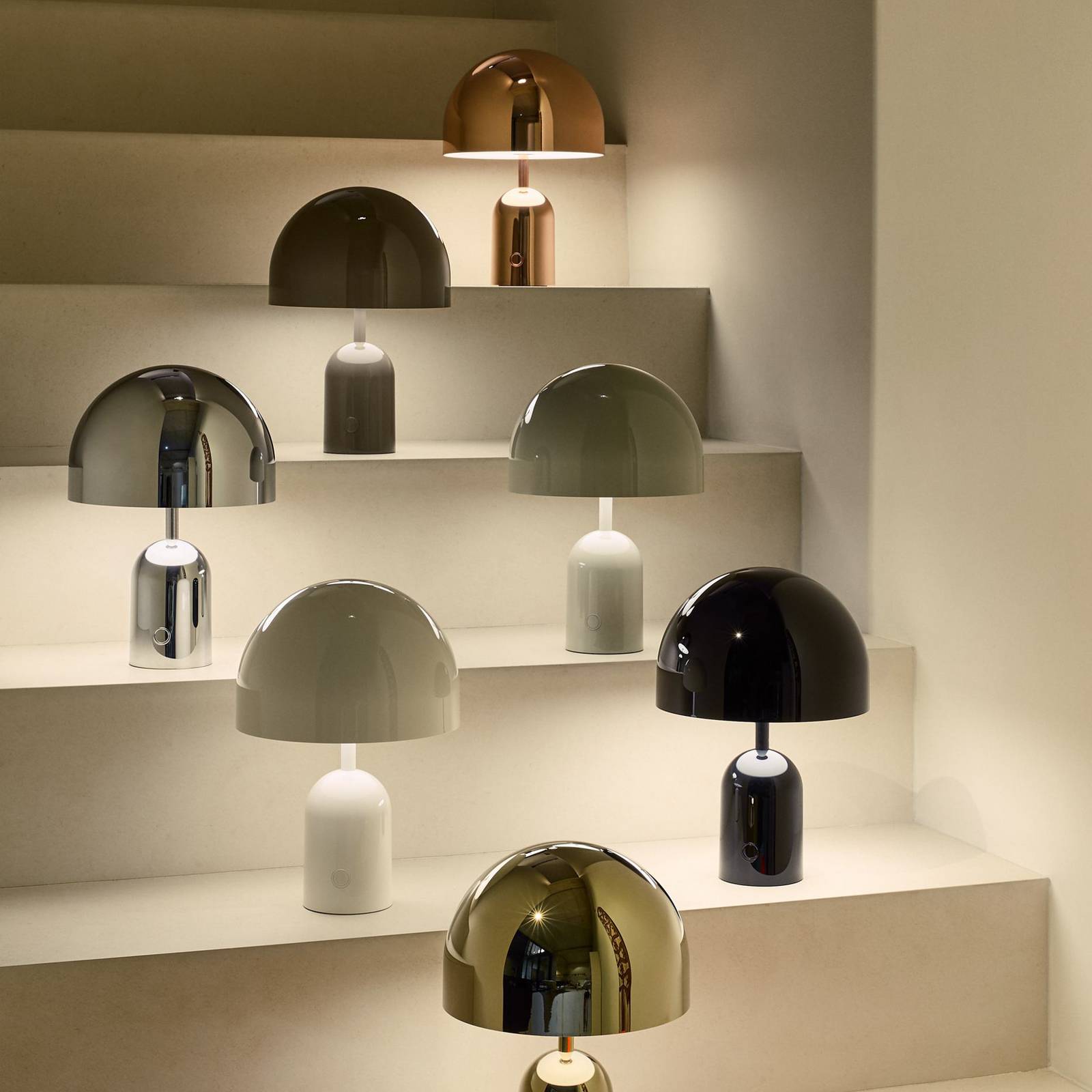 Przenośna lampa stołowa LED Tom Dixon Bell, czarna, IP44