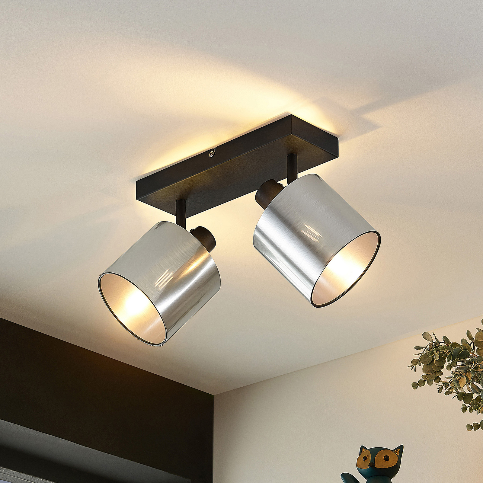 Lindby Joudy plafón, 2 luces, aluminio cepillado