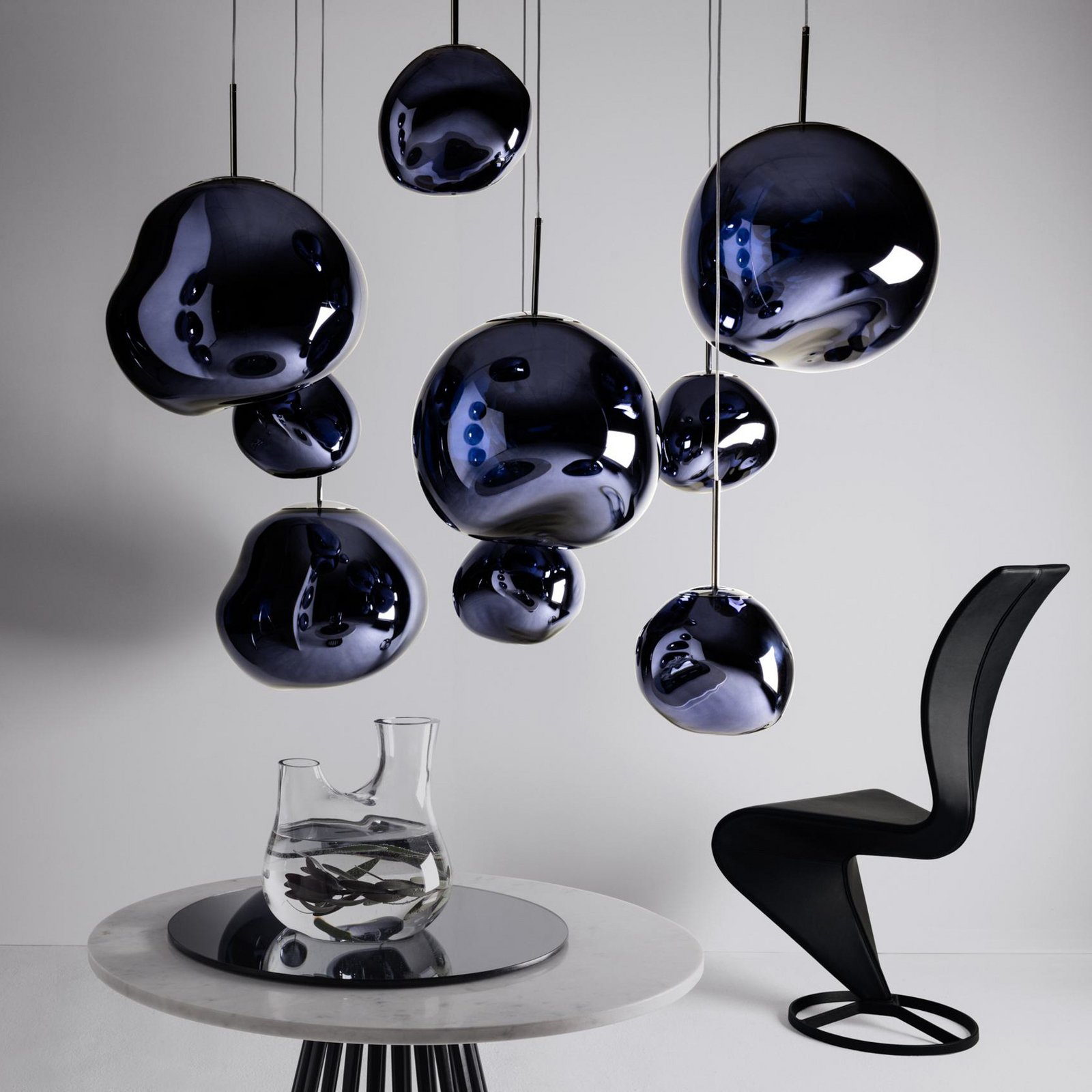 Tom Dixon Candeeiro suspenso LED Melt Mini, Ø 28 cm, fumado