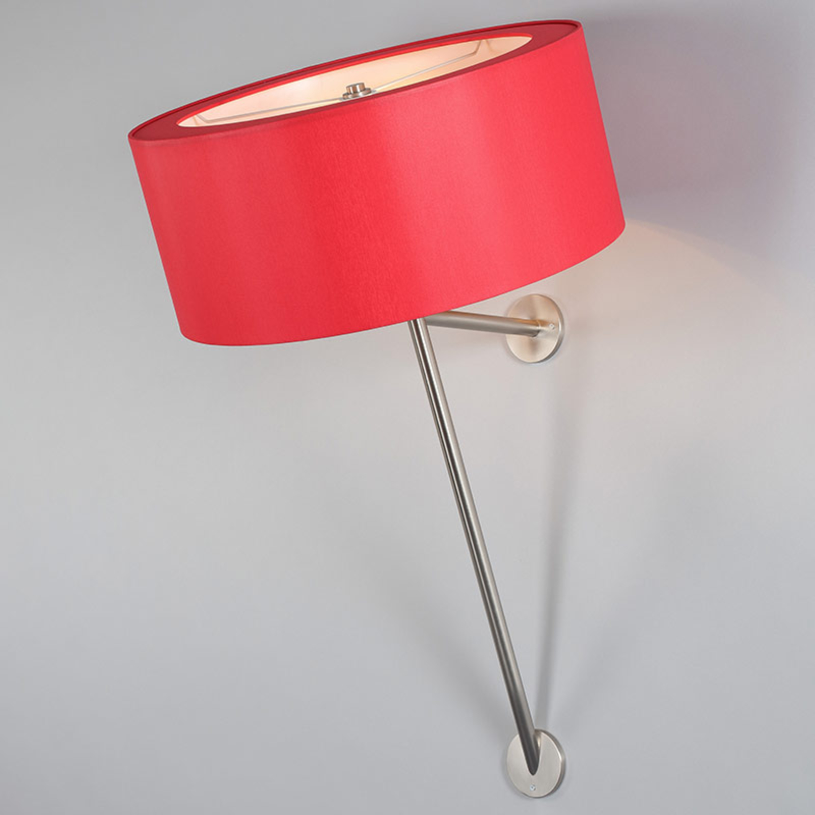 Berliner Messinglamp WA-30 wall light with a red chintz lampshade, for Living / Dining Room, brass, chintz, E27, 60 W, energy efficiency: A++, H: 90 cm