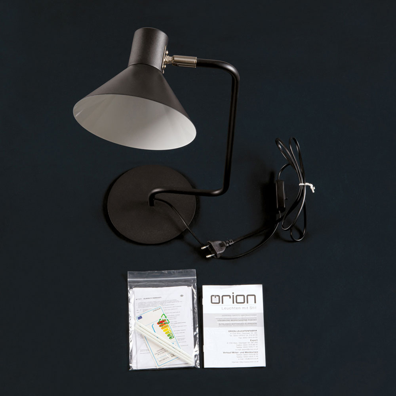 Lampe de bureau Viktoria tête réglable, noire