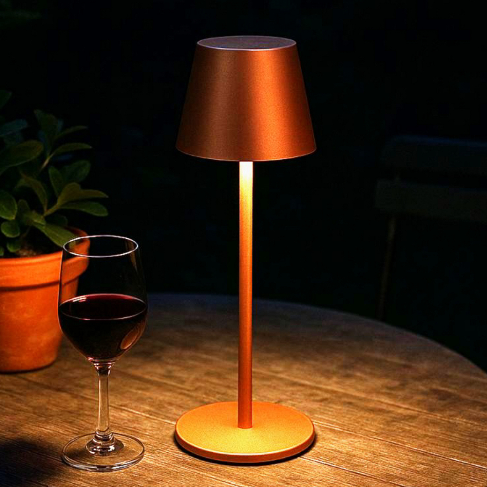 LED-Akku-Tischleuchte Viletto, rostfarben, Höhe 36 cm, IP54