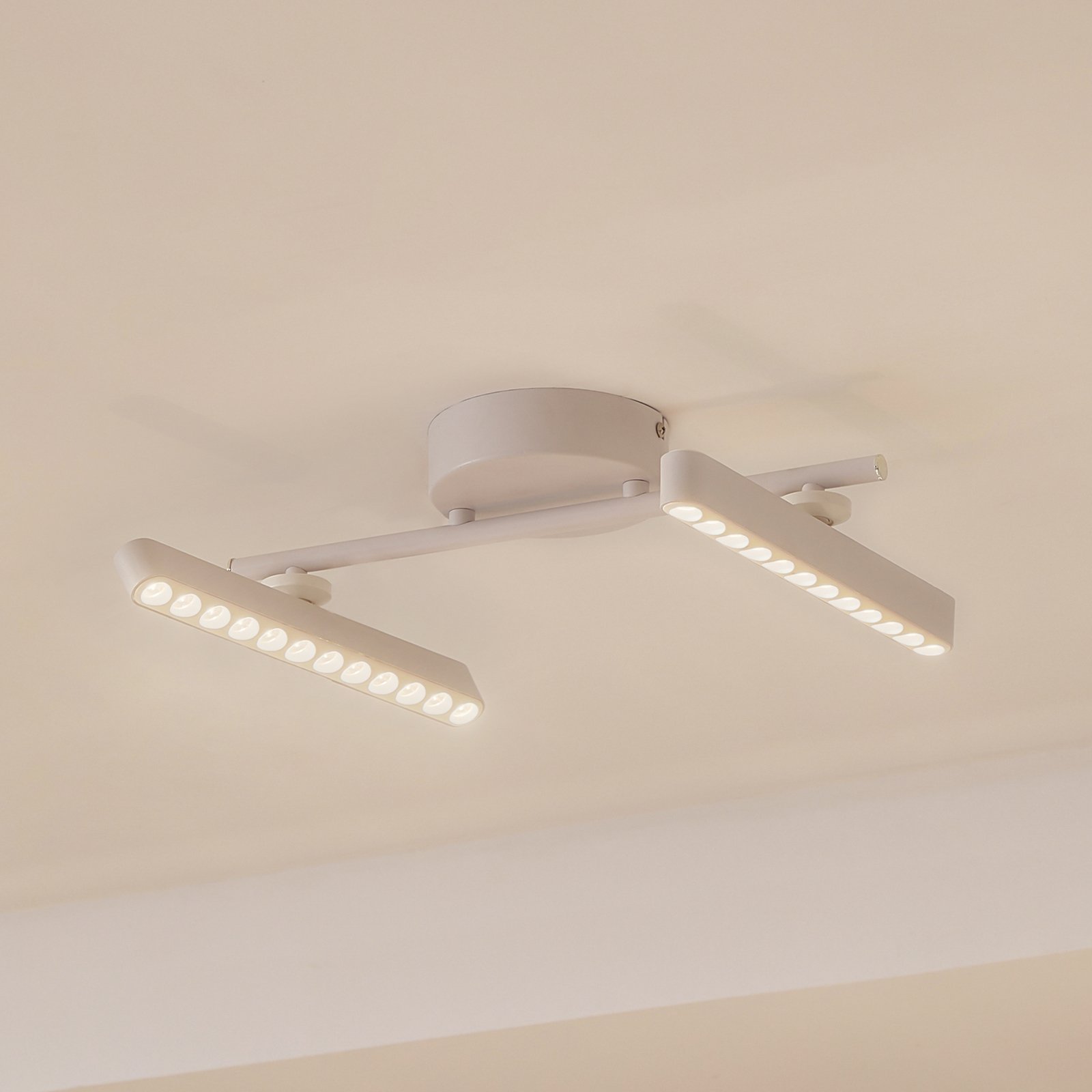 Eldrin LED-Strahler zweiflammig Lichtpunkte 54 cm weiß - Lindby