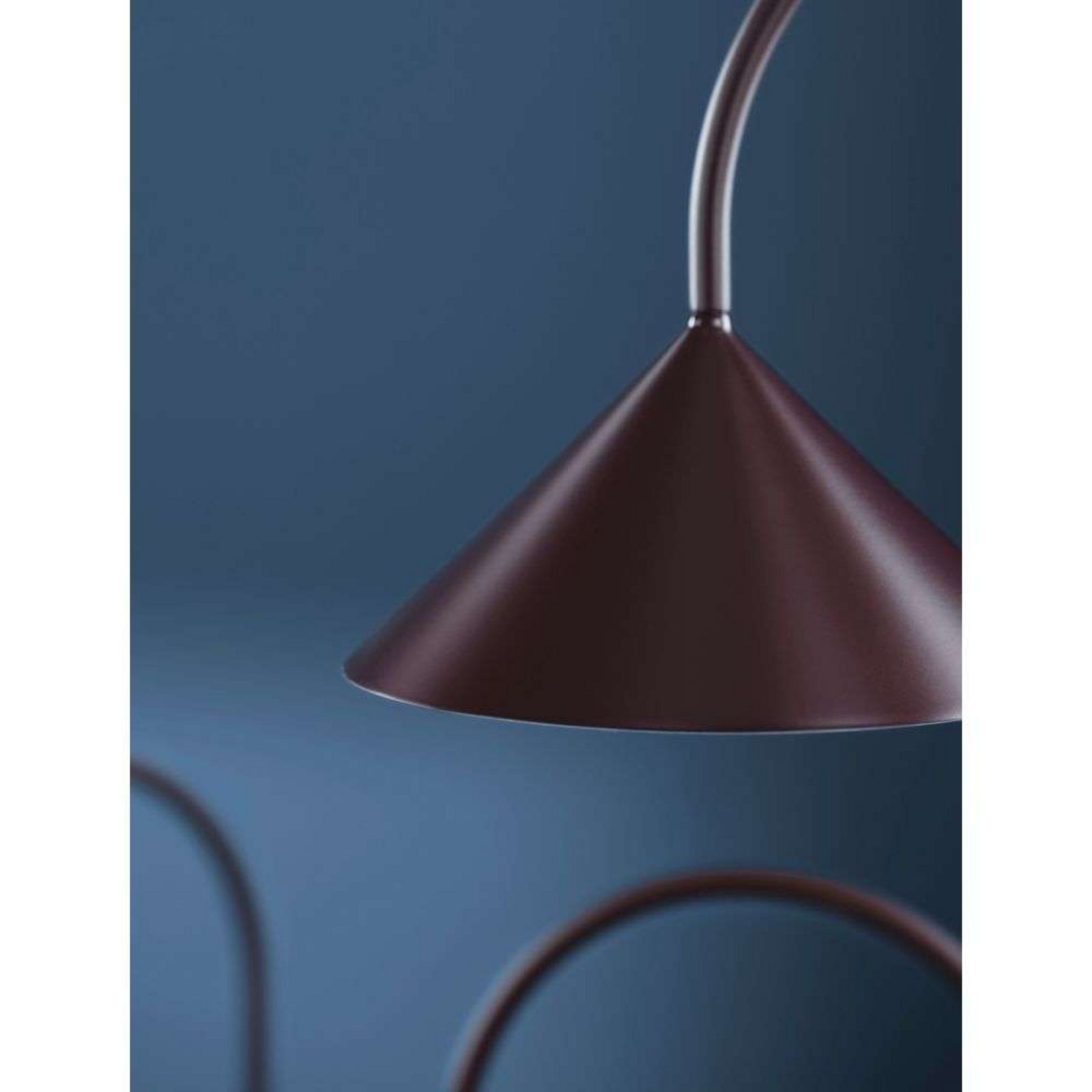 Grasp Portable Lampadar H72 Matt Beetroot - Frandsen