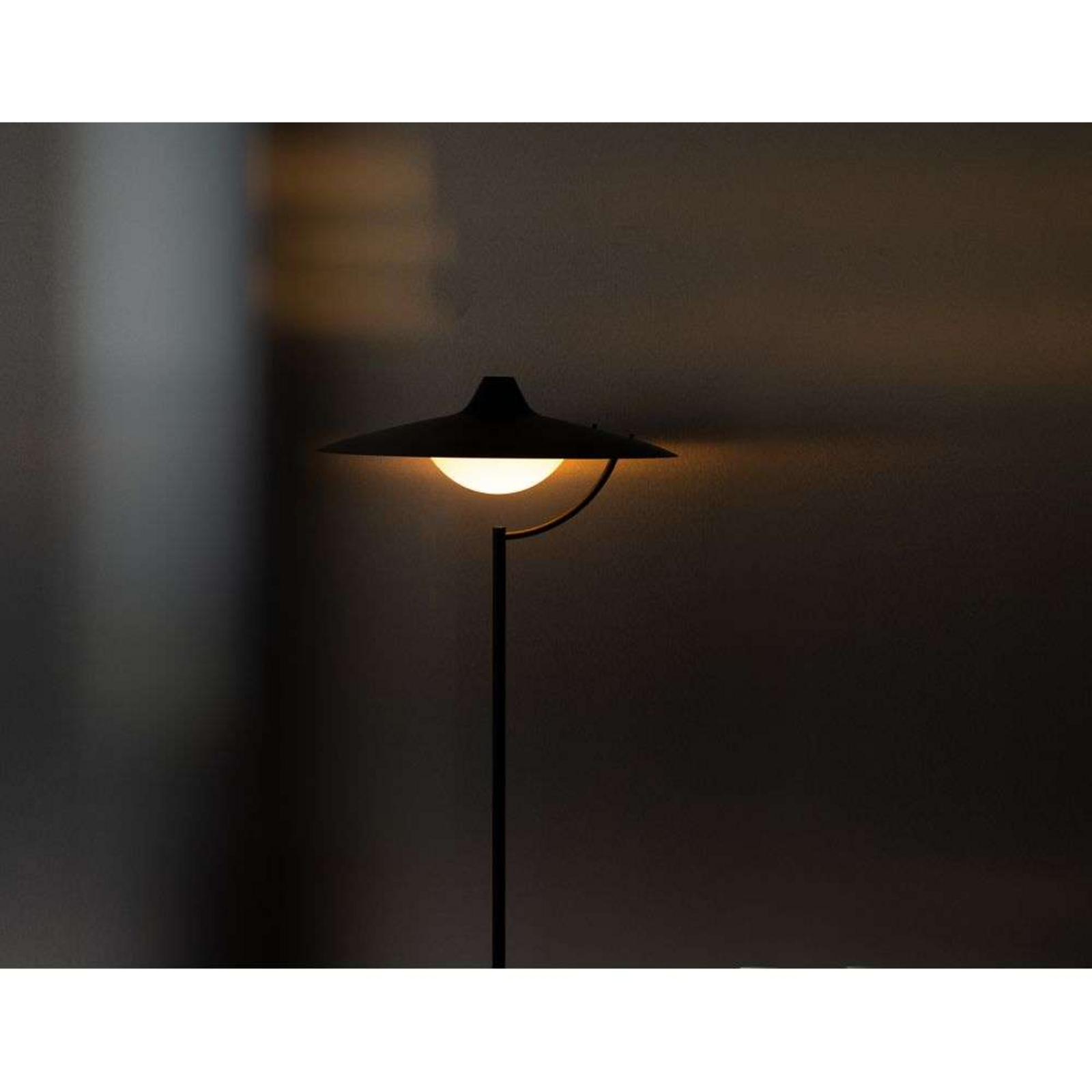 Biny Lampadar Black - DCW