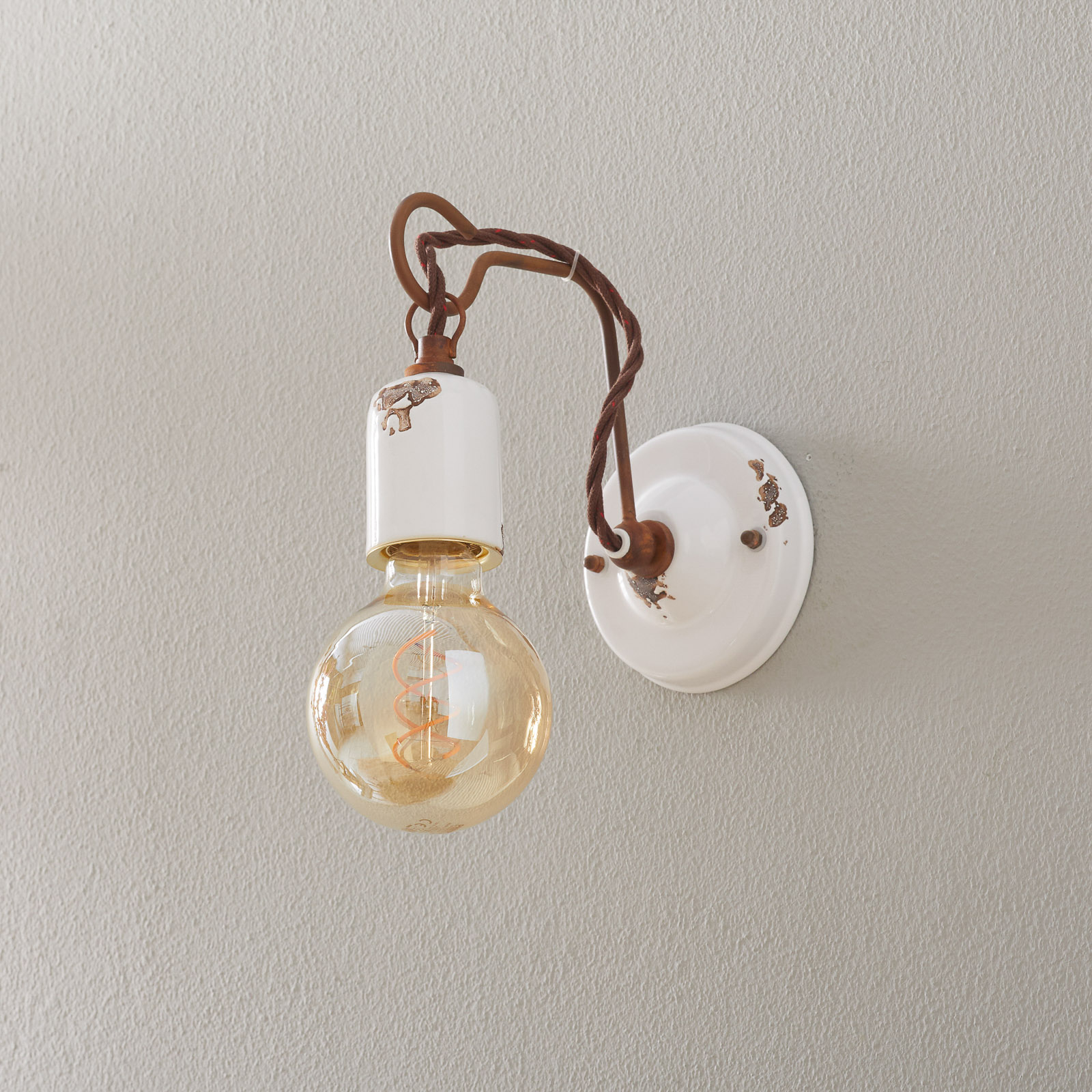 C665 wall light in Vintage style