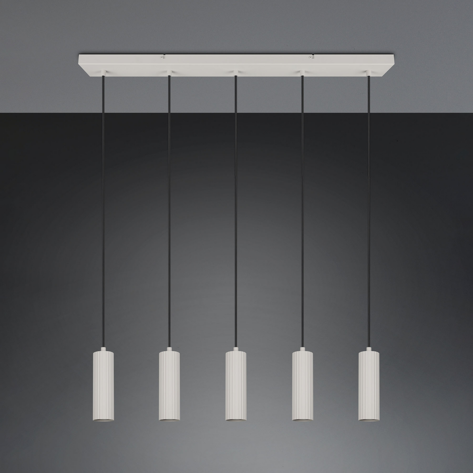 Hanglamp Soka, lichtgrijs, lengte 85 cm, metaal, 5-lamps. Hanglamp Soka, lichtgrijs, lengte 85 cm, metaal, 5-lamps.