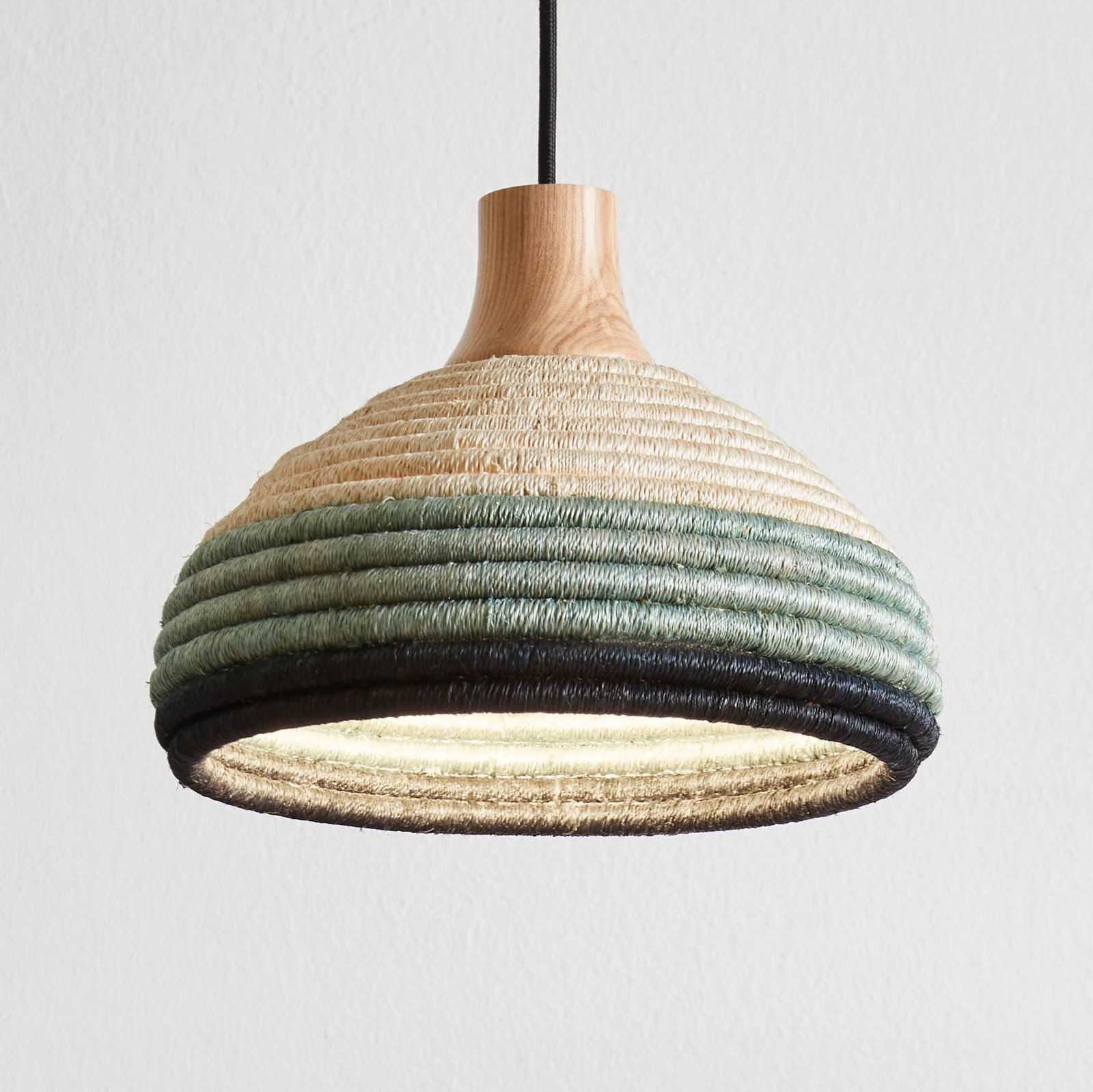 Forestier Grass XS pendant light, rattan and abacá