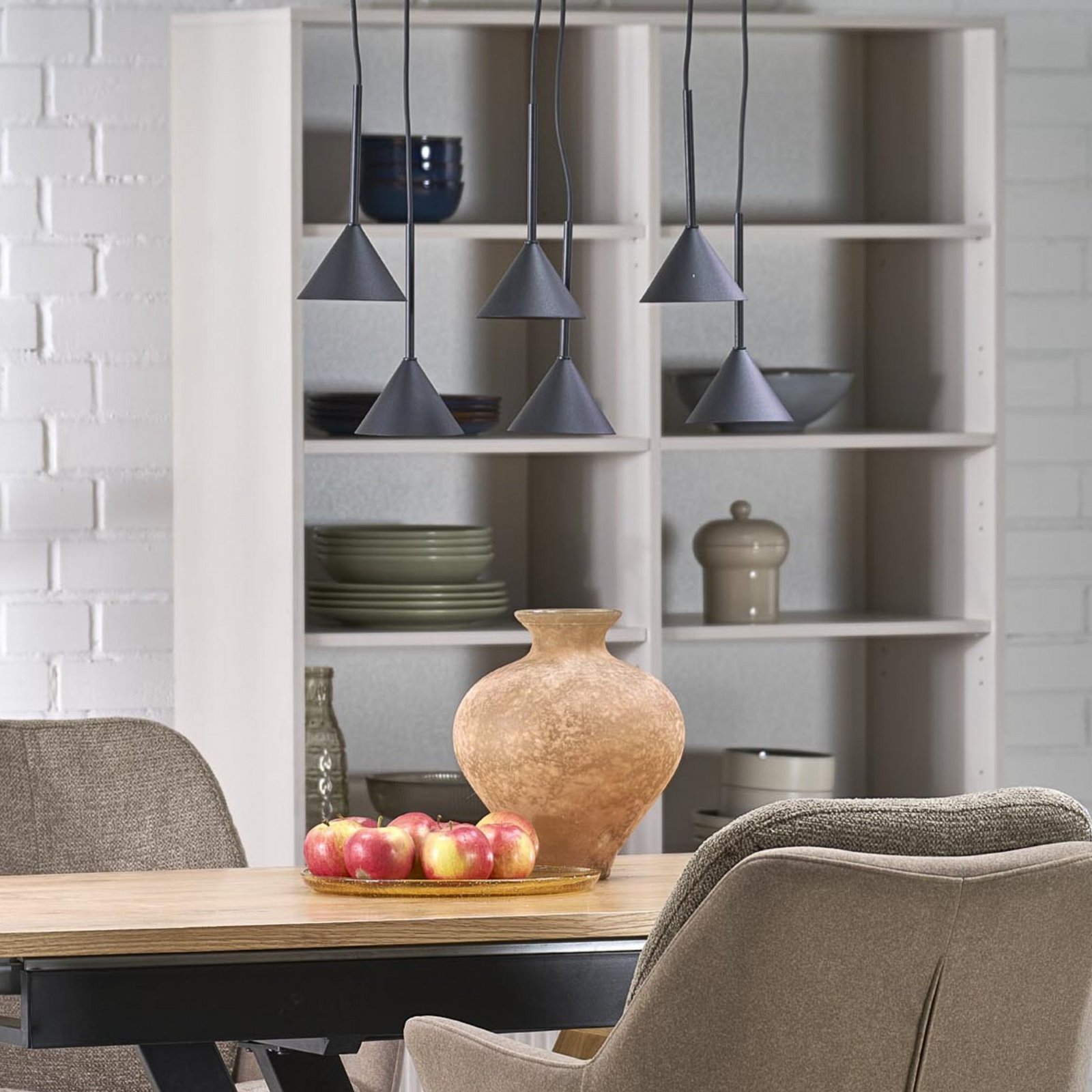 Závěsné světlo Cono Mini, 6 žárovek, černé, E27