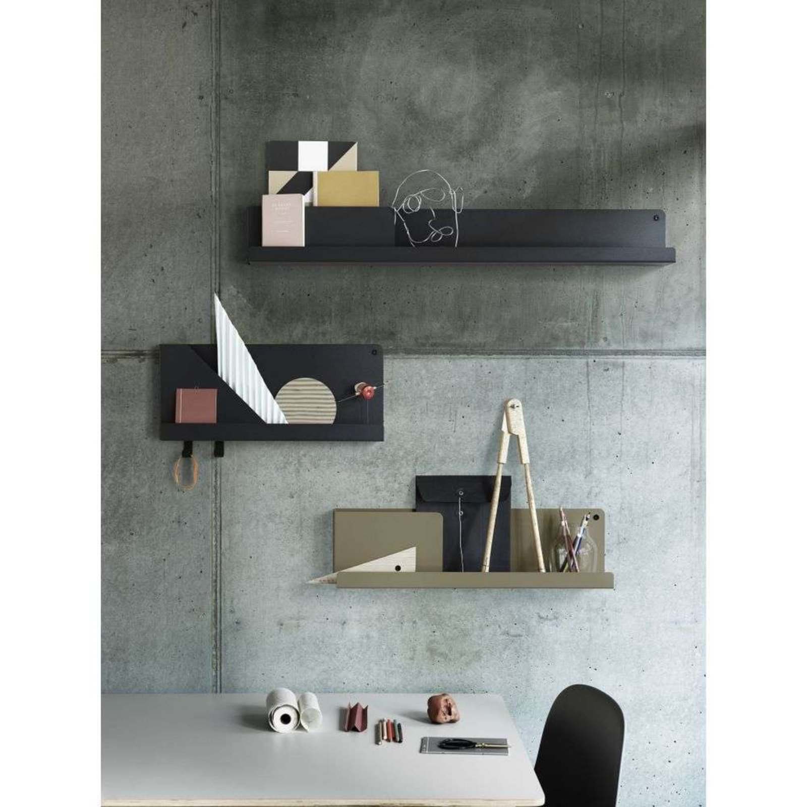 Folded Shelves 96x13 Deep Red - Muuto