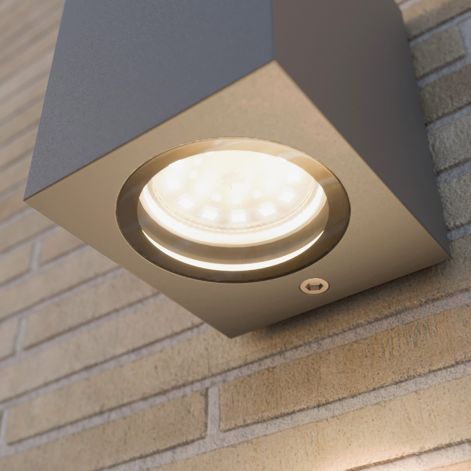 Xava Buiten Wandlamp IP65 Graphite - Lucande
