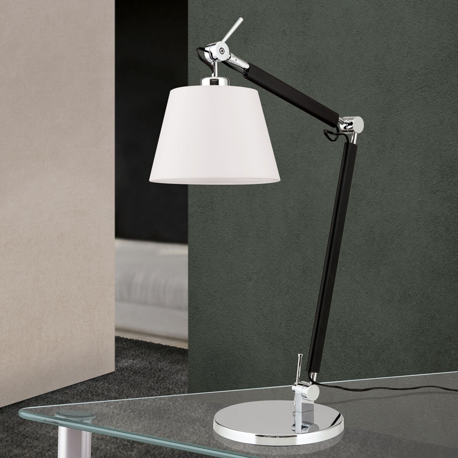 Lámpara de mesa Leandro textil y flexible