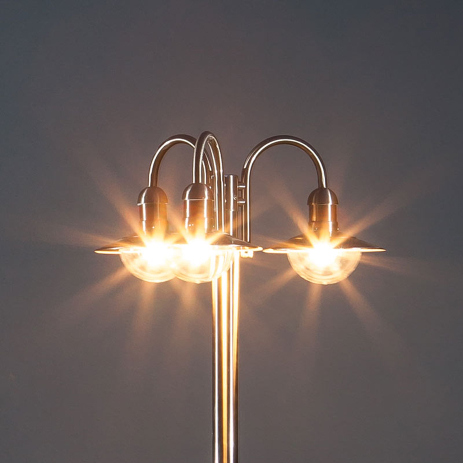 Lindby Außenleuchte Damion, 200 cm, 3-flammig, E27, IP44