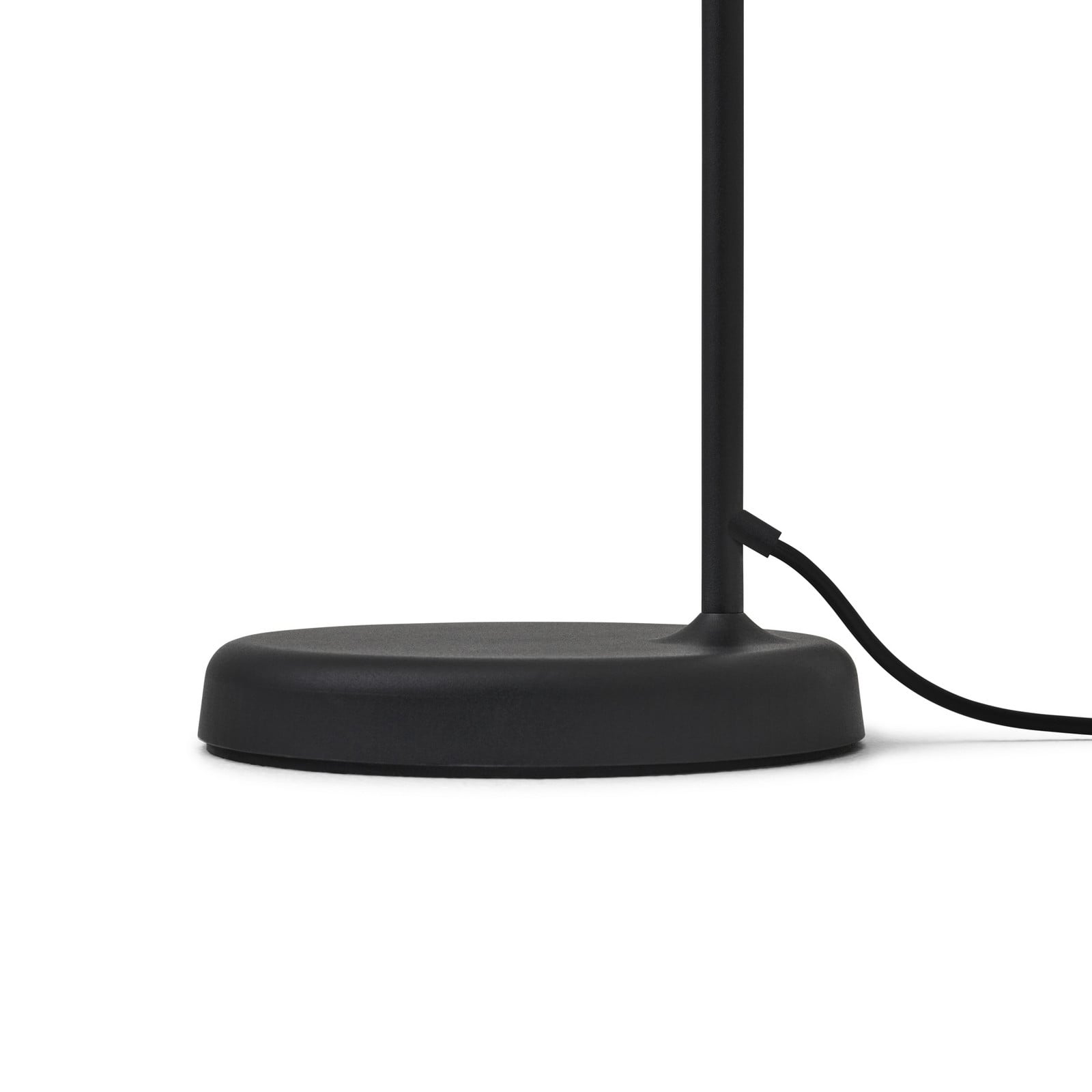 Lampadar New Works negru marmură înălțime 125 cm - Camera de zi / sufragerie - Design - negru marmorat negru