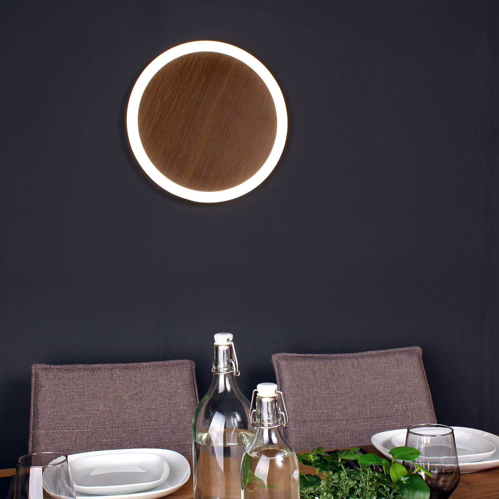 Morton 3-stupňové nástenné svietidlo LED s efektom dreva 40 cm