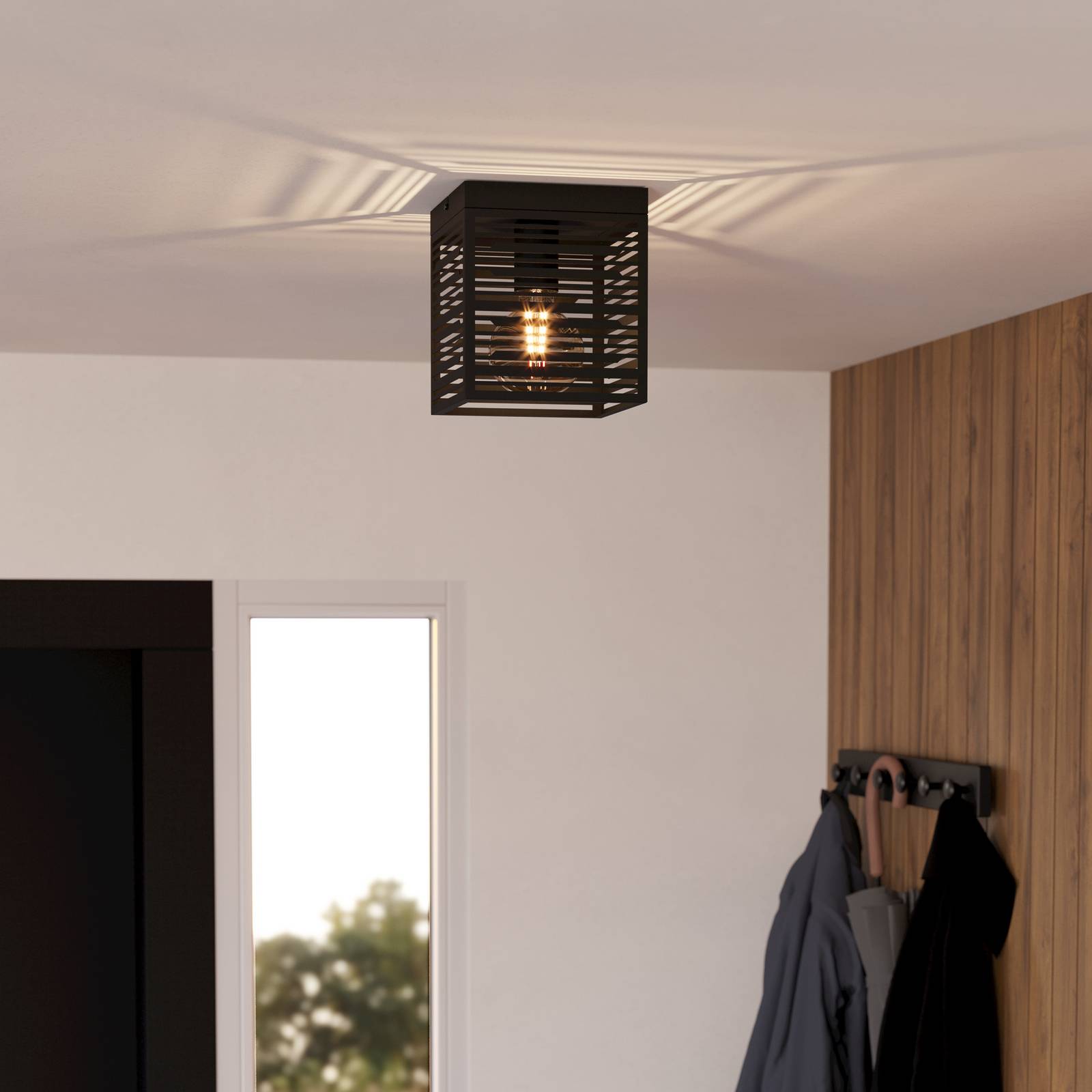 Deckenlampe Piedritas, ein schwarzer Quaderschirm günstig online kaufen