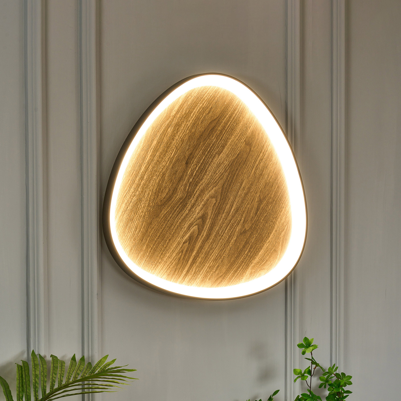 LED wall light Bezi, light wood, Ø 65 cm, wood, CCT