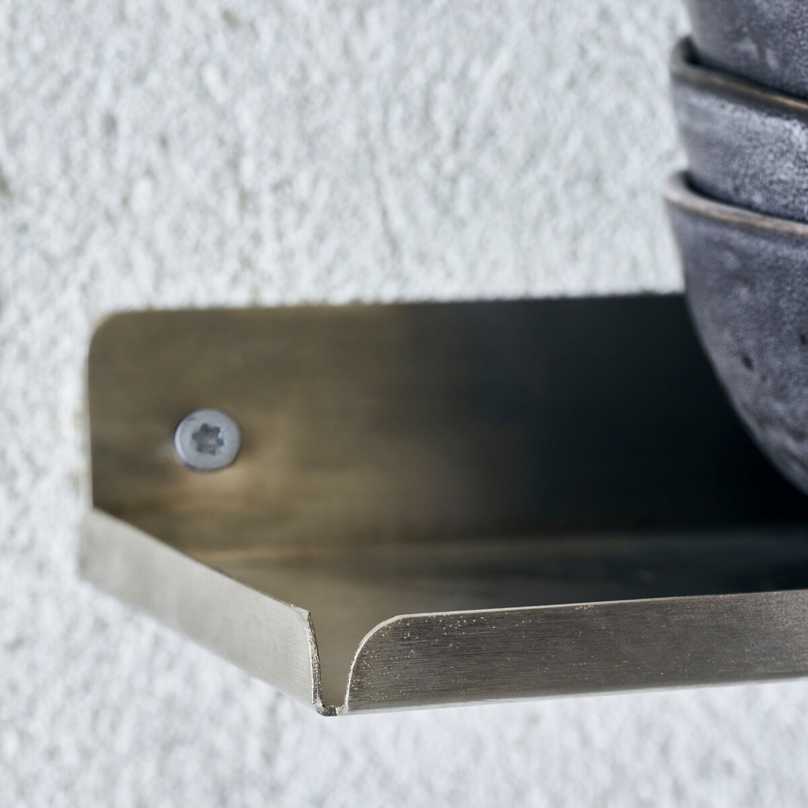 HDLedge plank, geborsteld zilver, breedte 43 cm - House Doctor HDLedge plank, geborsteld zilver, breedte 43 cm - House Doctor