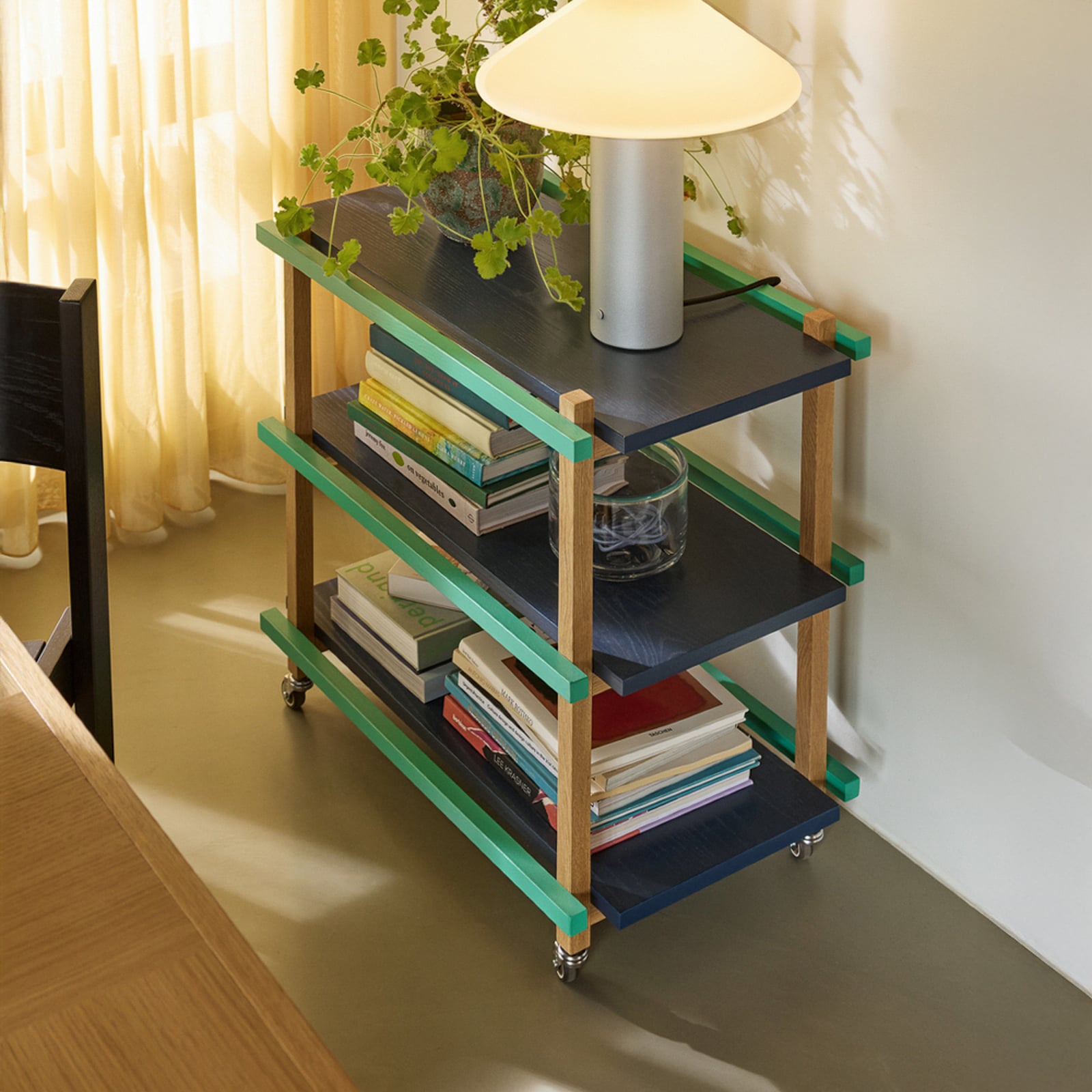 Carrello da portata Crayon colorato, altezza 70 cm - Hübsch