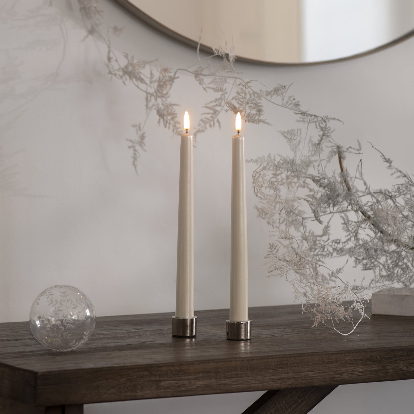 Świeca LED stożkowa, kolor kości słoniowej, wys. 25 cm, zestaw 2 szt. – Uyuni Świeca LED stożkowa, kolor kości słoniowej, wys. 25 cm, zestaw 2 szt. – Uyuni
