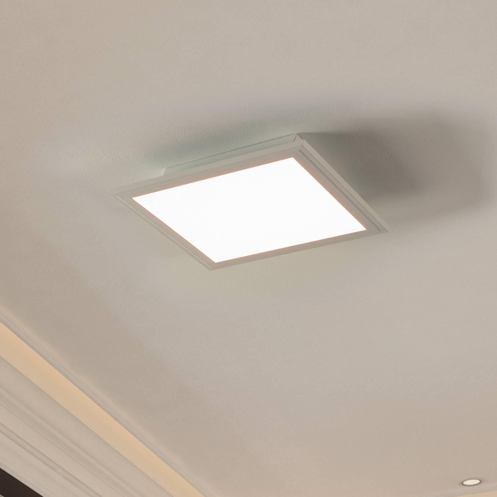 EGLO connect Stropní svítidlo EGLO connect CCT 30x30cm bílé