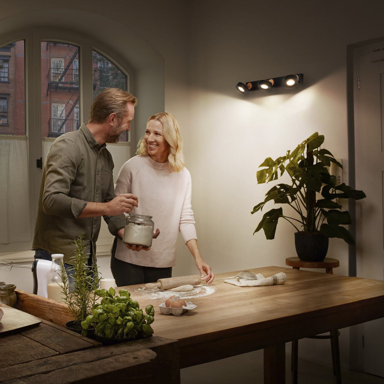 OSRAM LED-Deckenstrahler PLUTO, schwarz, 3 Spots, 3.000 K