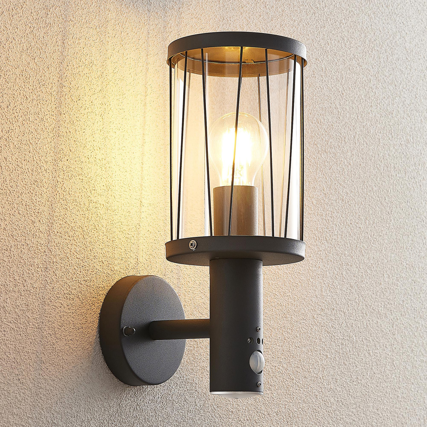 Lindby Yonan outdoor wall light with sensor, stainless steel, polycarbonate, E27, 40 W, energy efficiency: A++, W: 13.4 cm, H: 33.6 cm