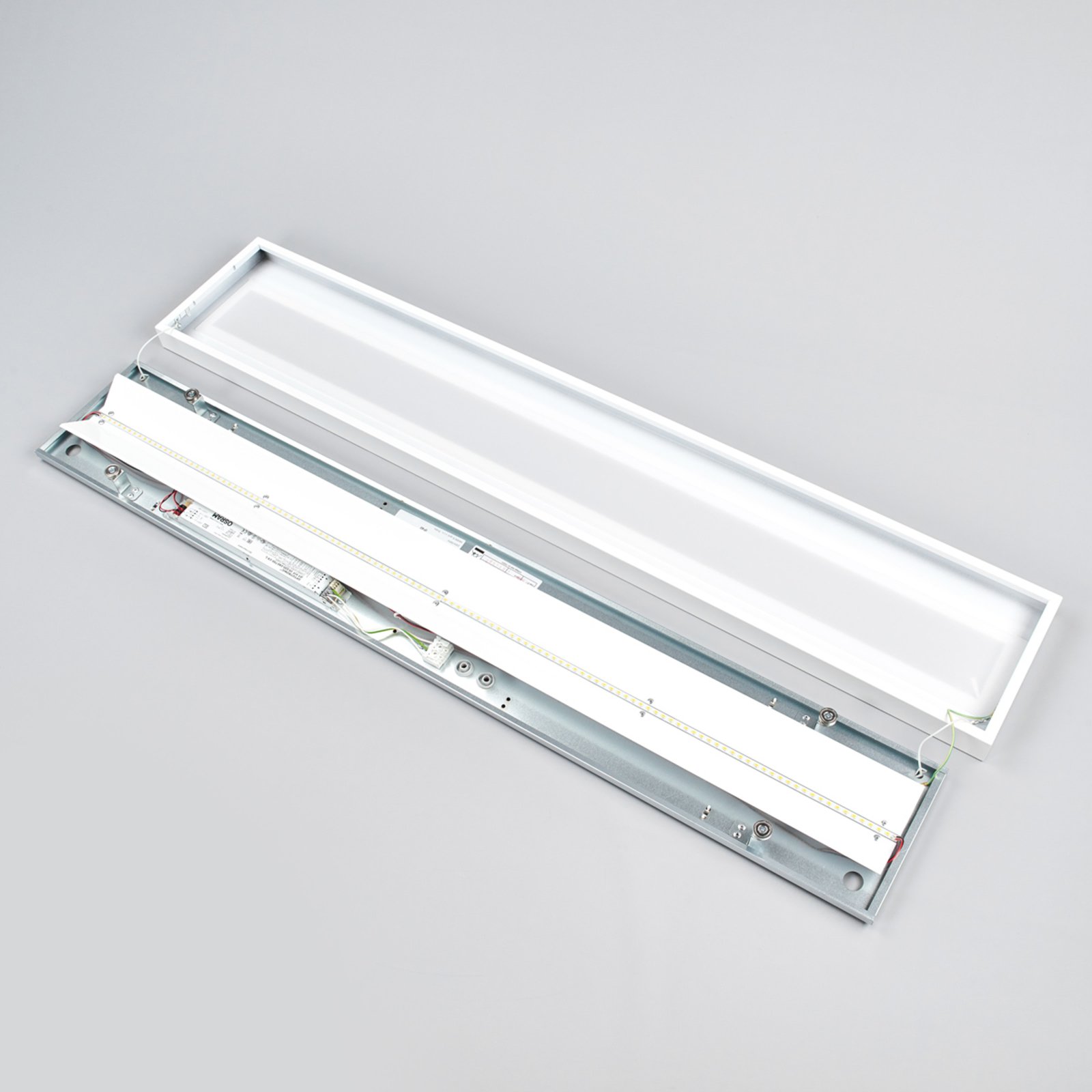 Längliche LED-Anbauleuchte 120 cm weiß, BAP