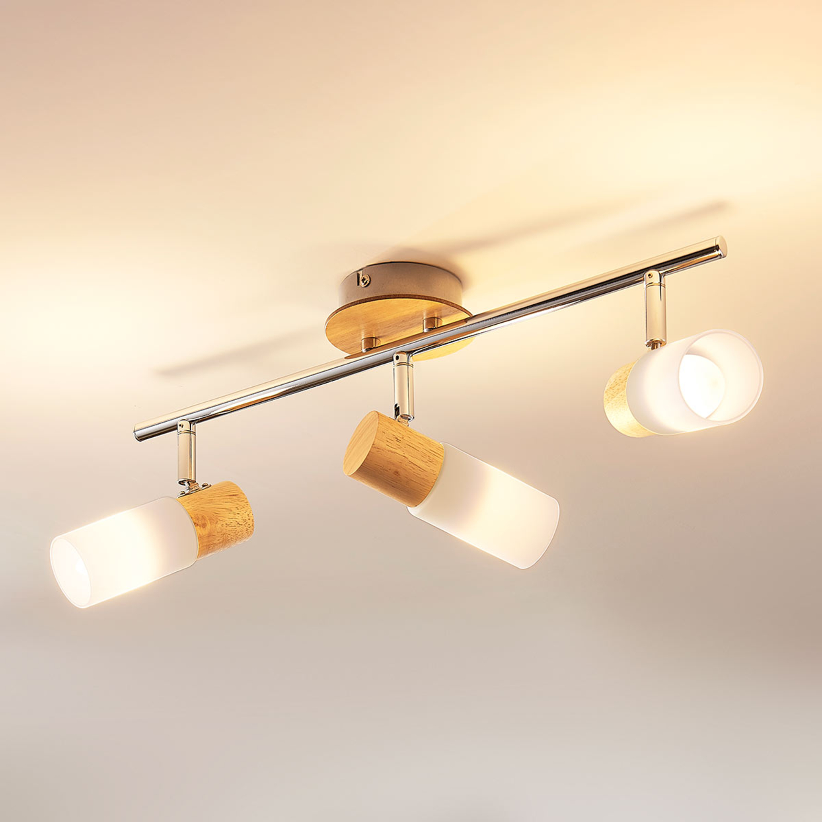 Lindby Christoph - LED-takspot med 3 lyskilder, med tre - herreg?rd / rustikk spotter i tak - takspot Soverom - glass, tre, metall
